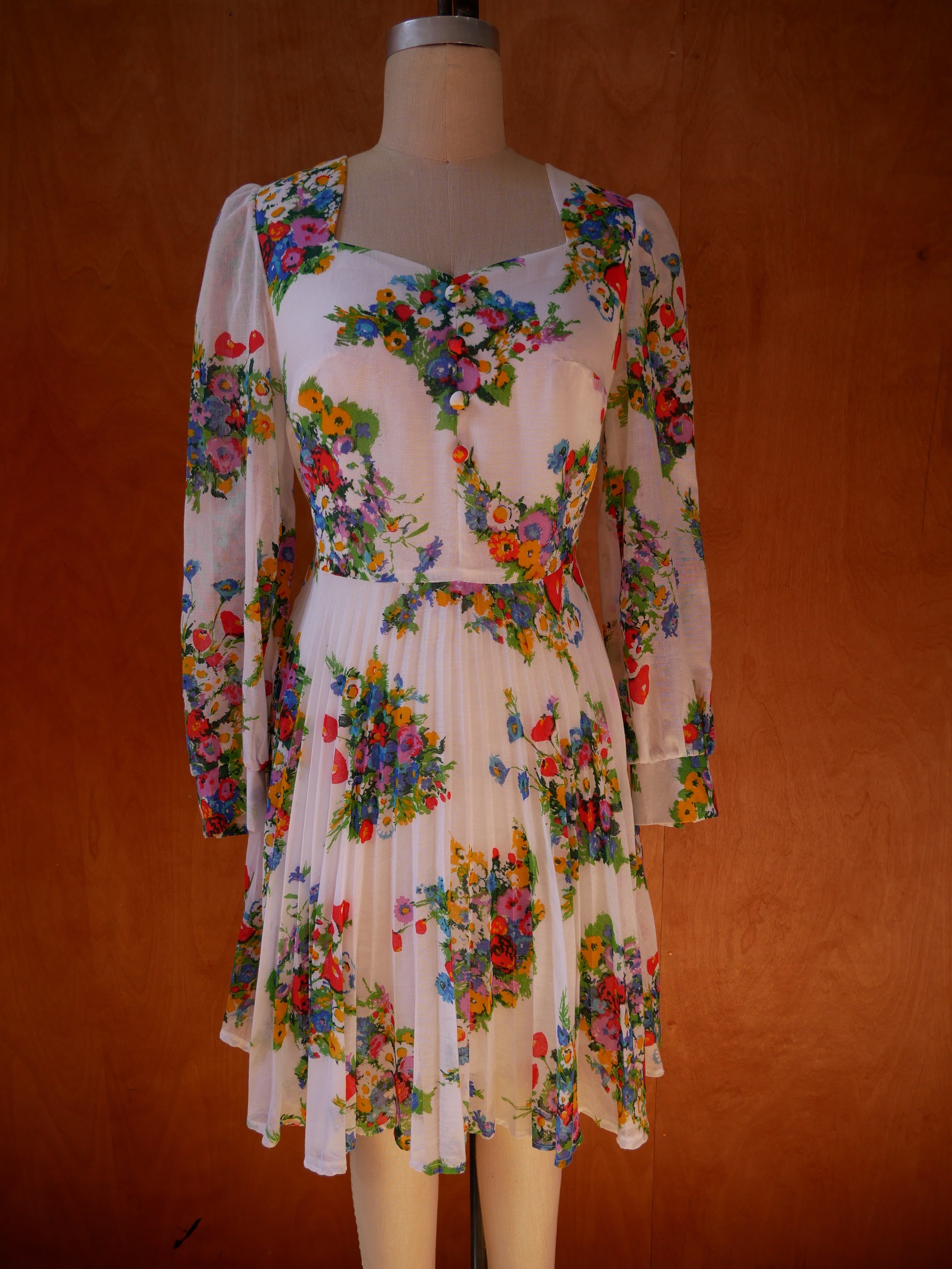 50s/60s Flutter Floral Dress