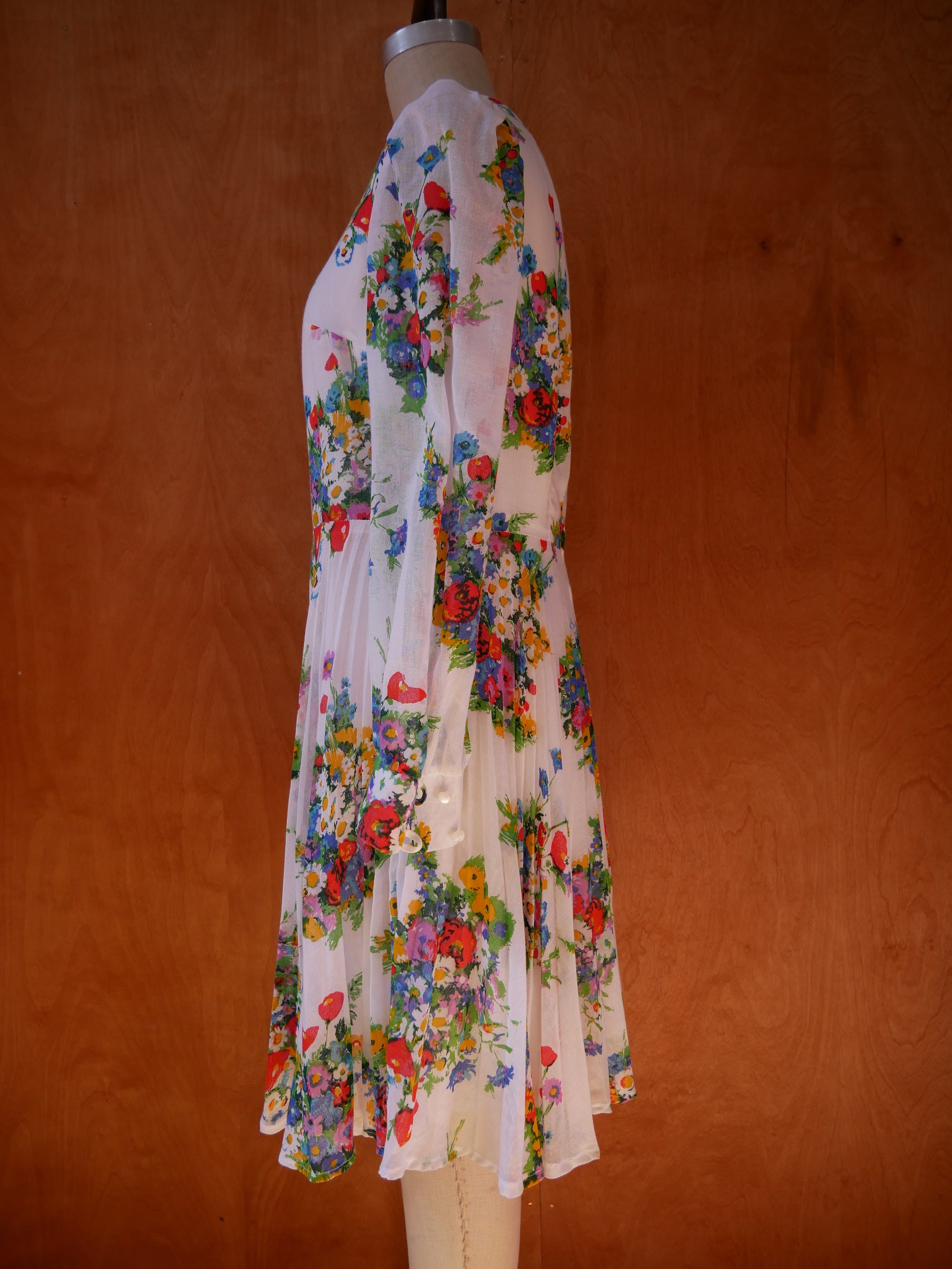 50s/60s Flutter Floral Dress