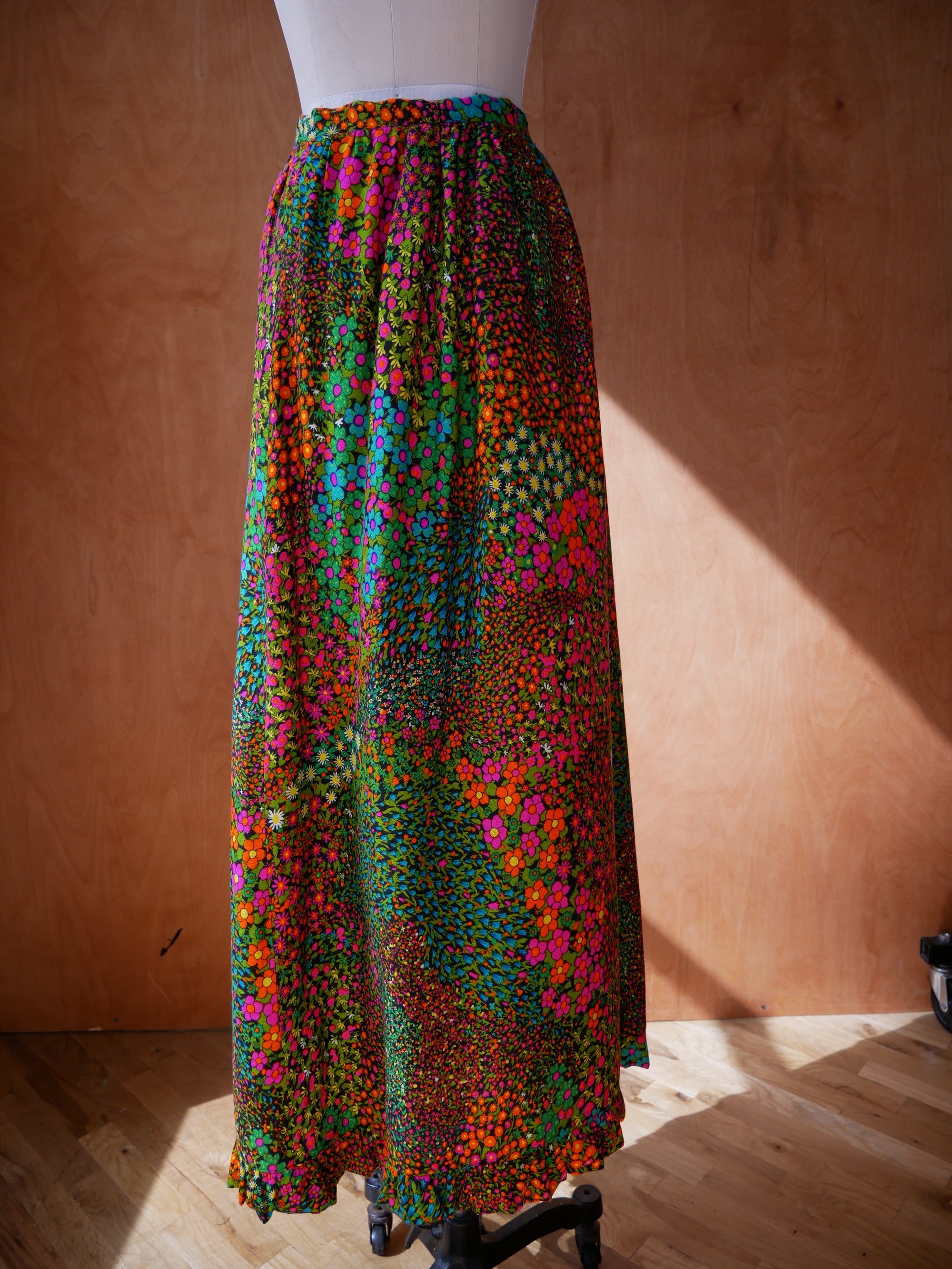 70s Leslie Fay Floral Maxi Ruffle Skirt