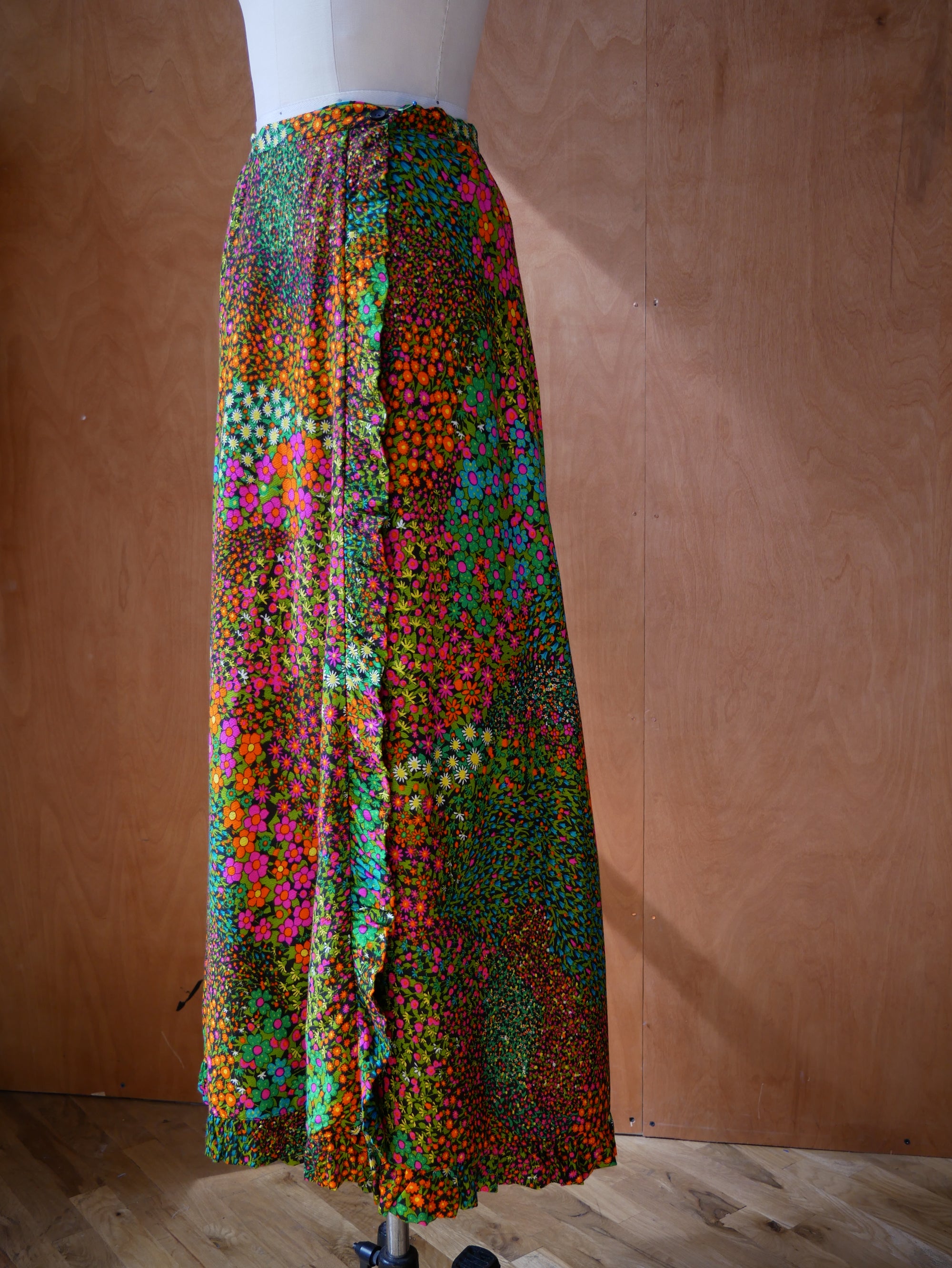 70s Leslie Fay Floral Maxi Ruffle Skirt
