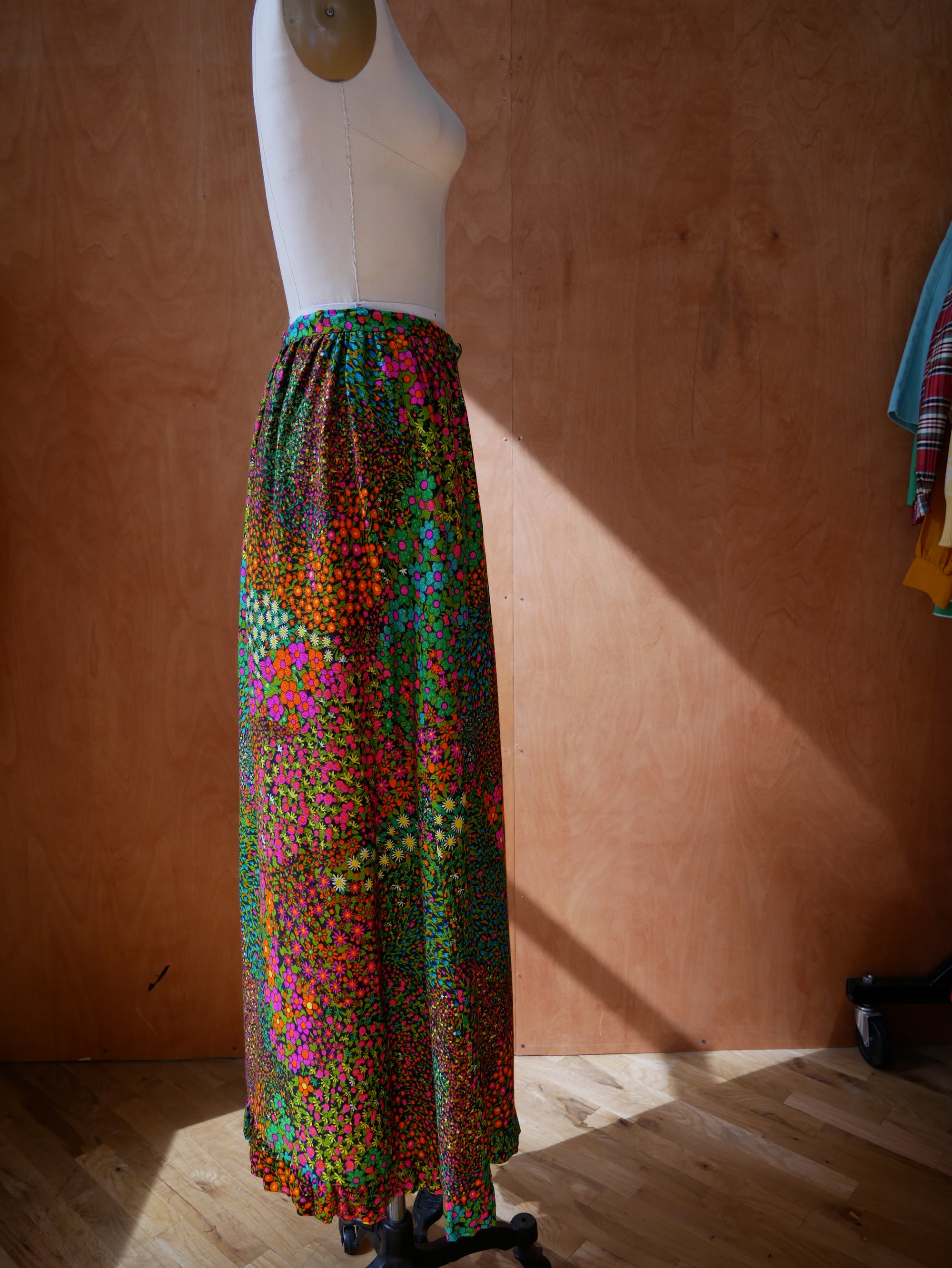 70s Leslie Fay Floral Maxi Ruffle Skirt