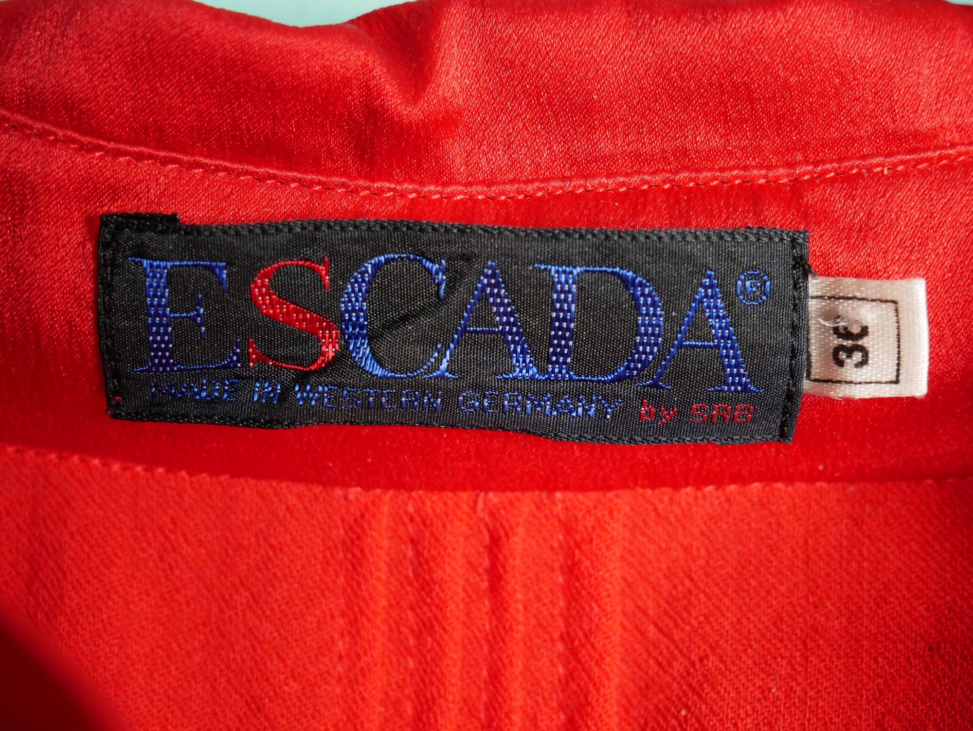 Escada Pocket Top