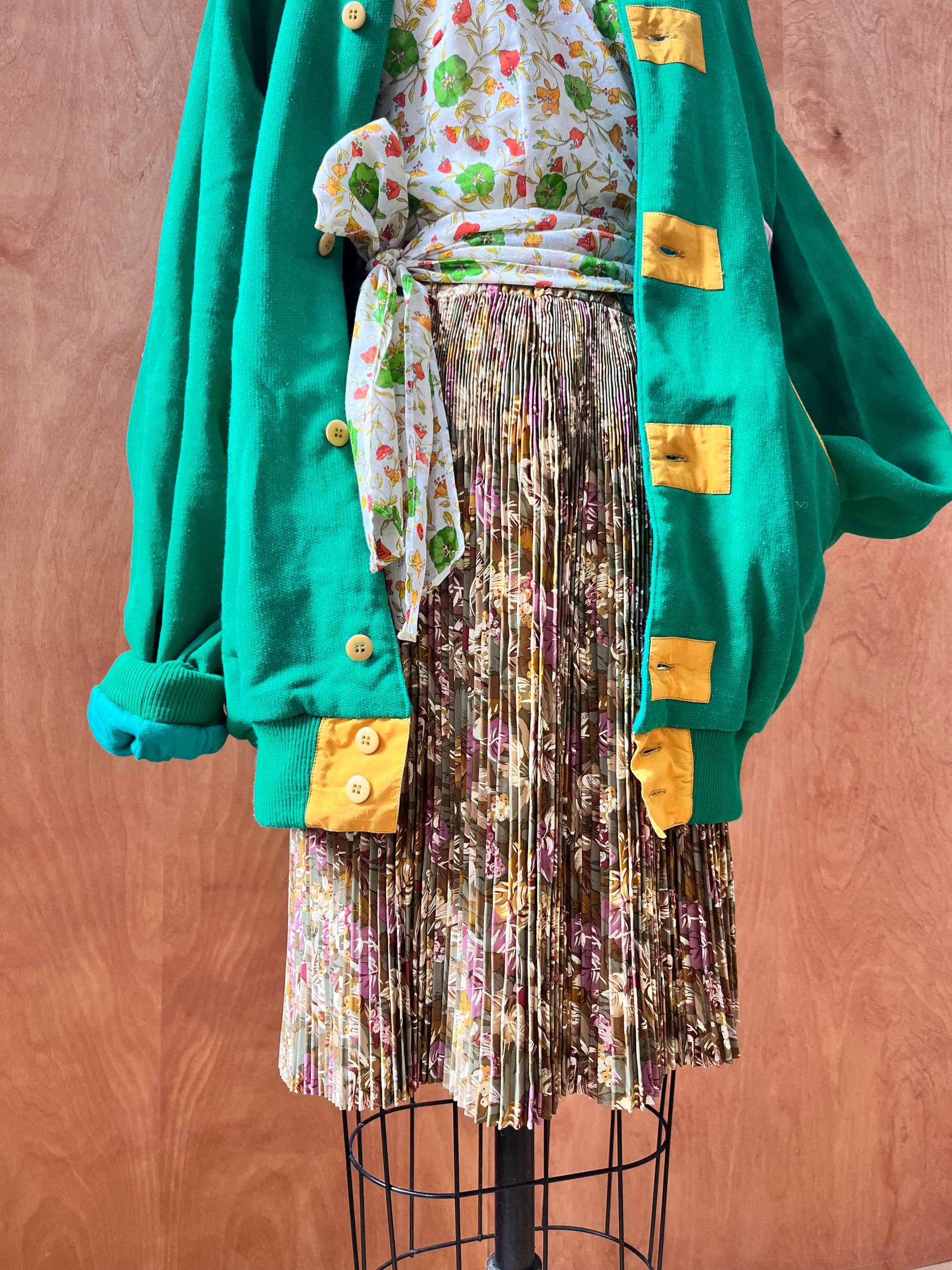80s Floral Accordion Pleat Skirt