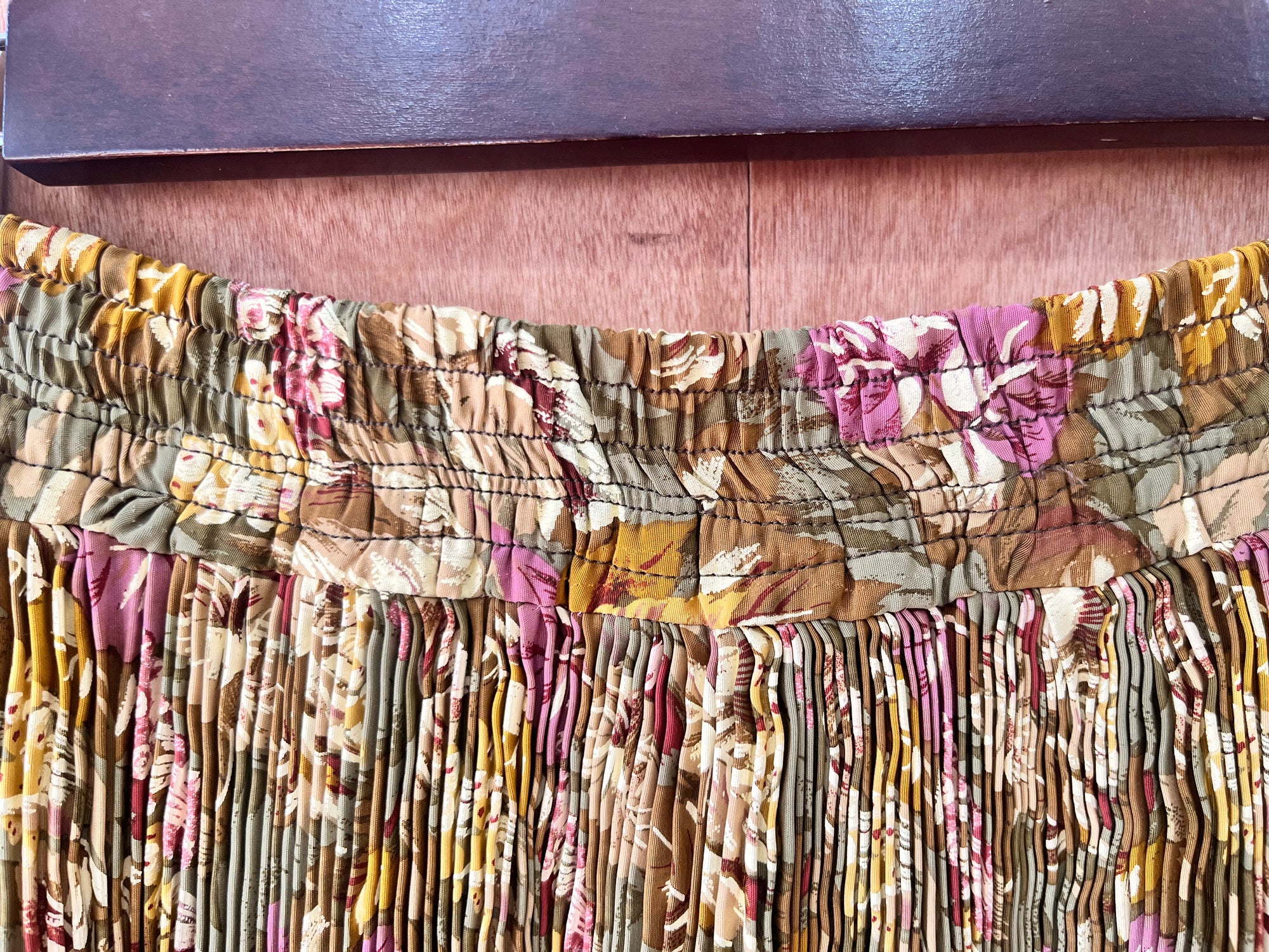 80s Floral Accordion Pleat Skirt