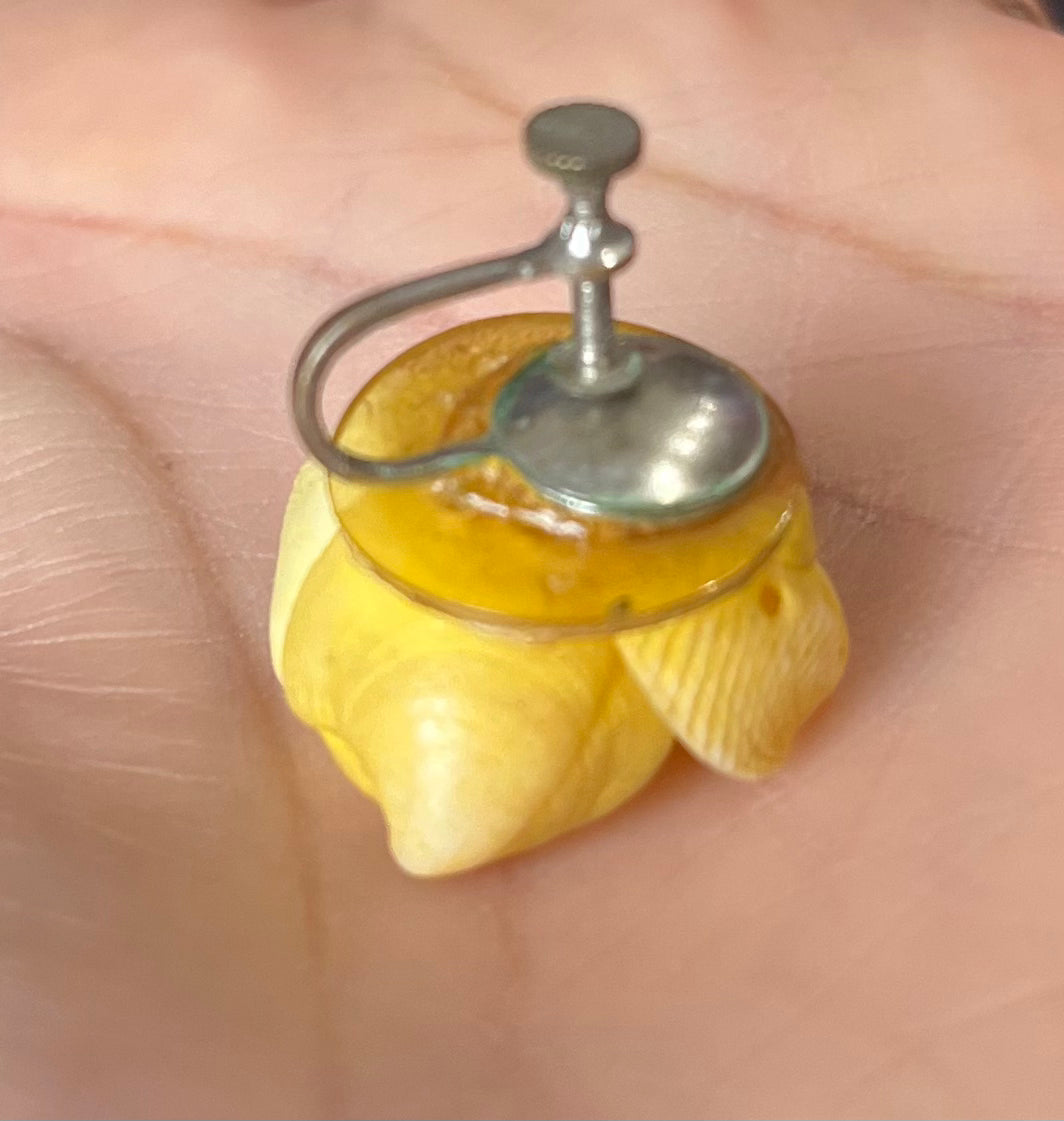 50s Seashell Earrings