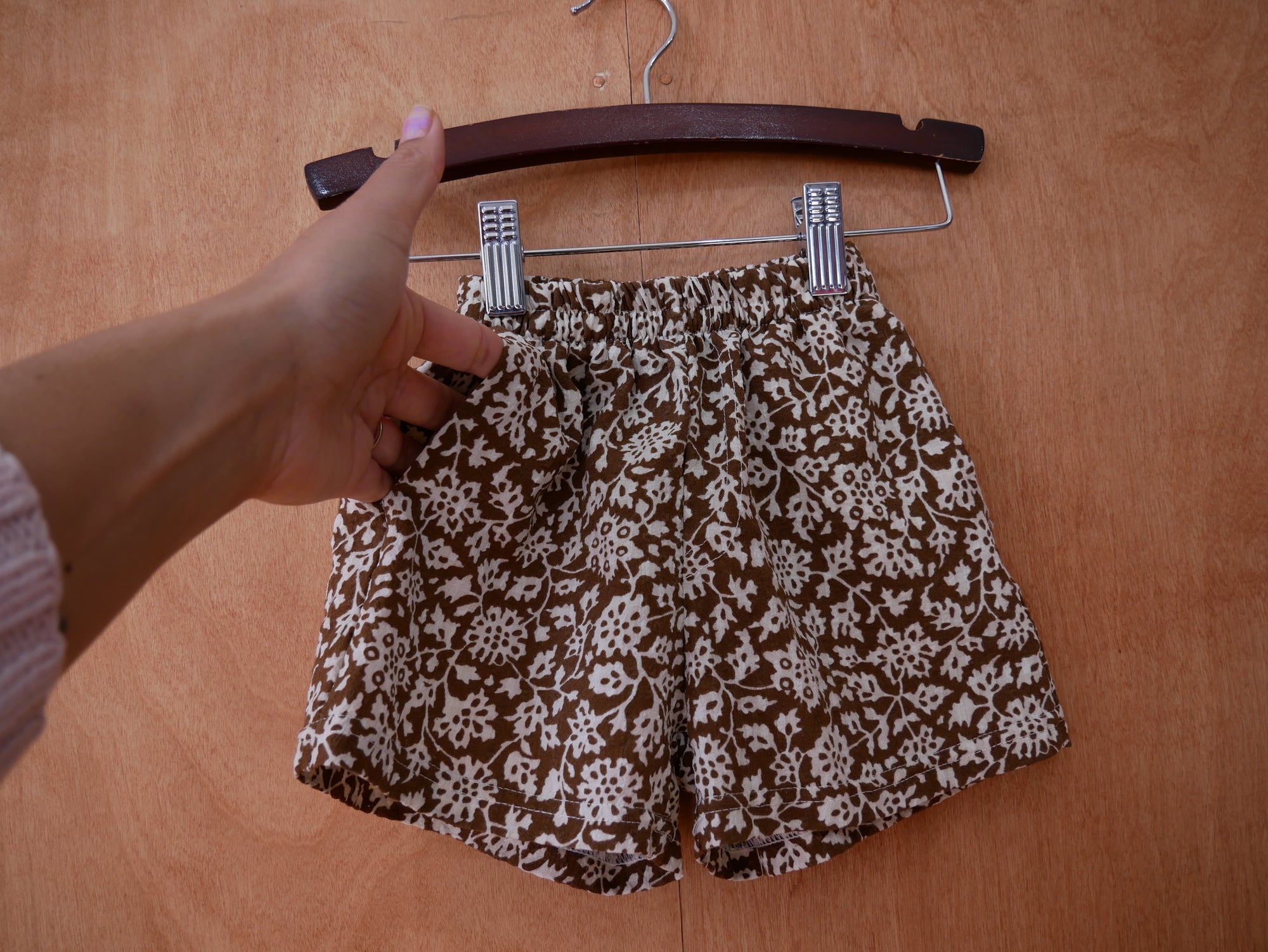 (Kids) Douer kids Secondhand Modern Brown & White Set
