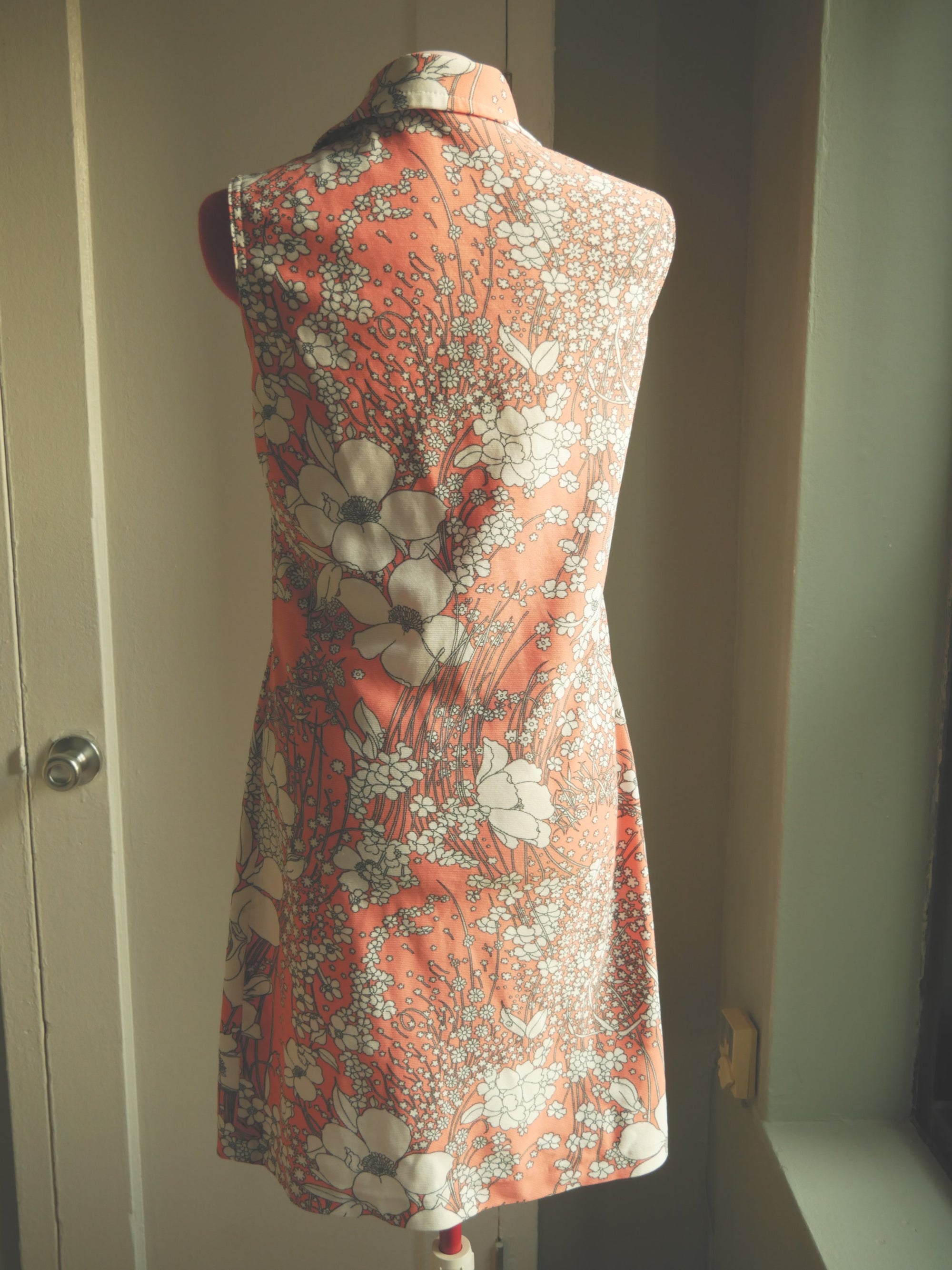 60s Pink and White Flower Dress