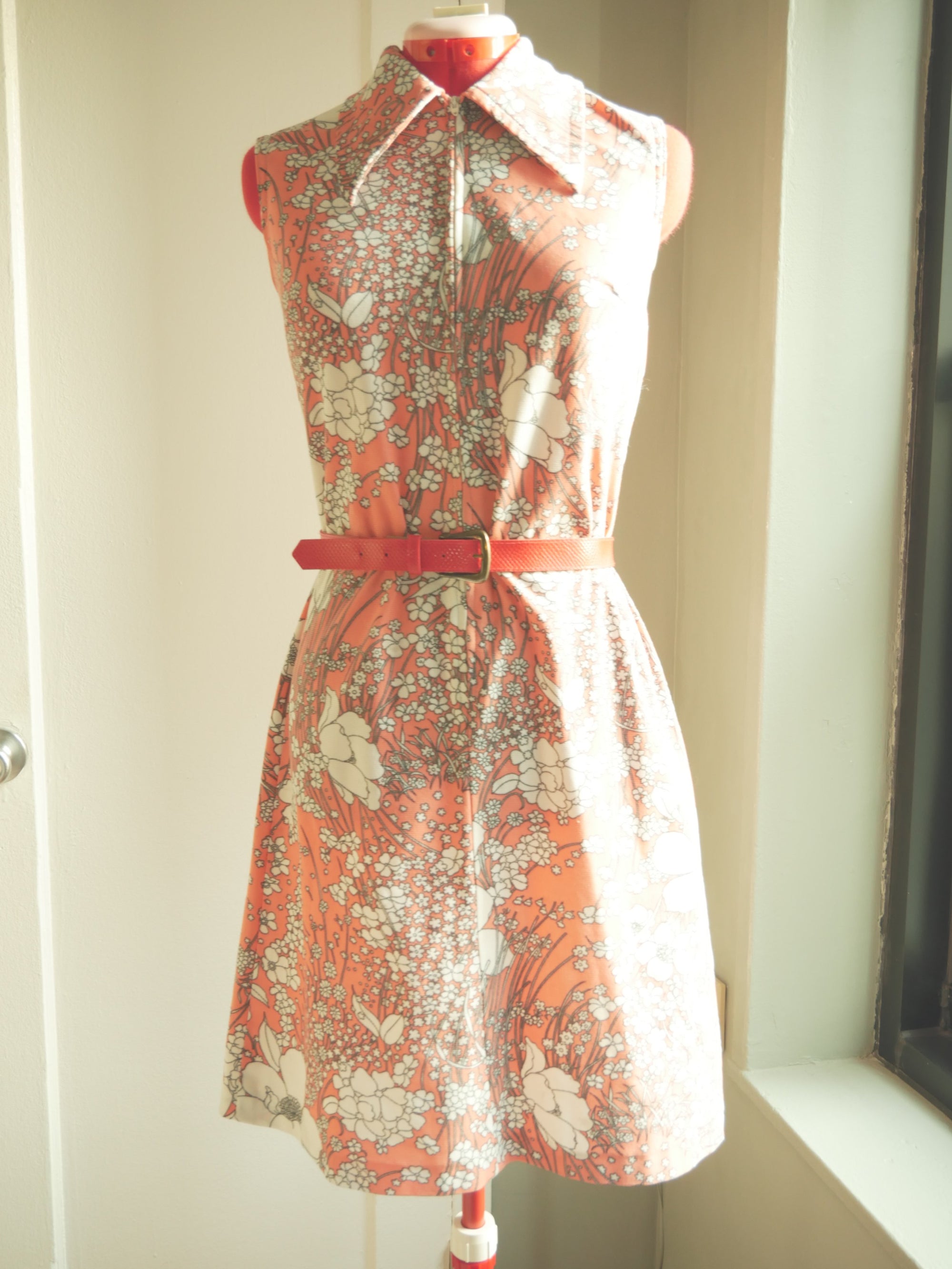 60s Pink and White Flower Dress