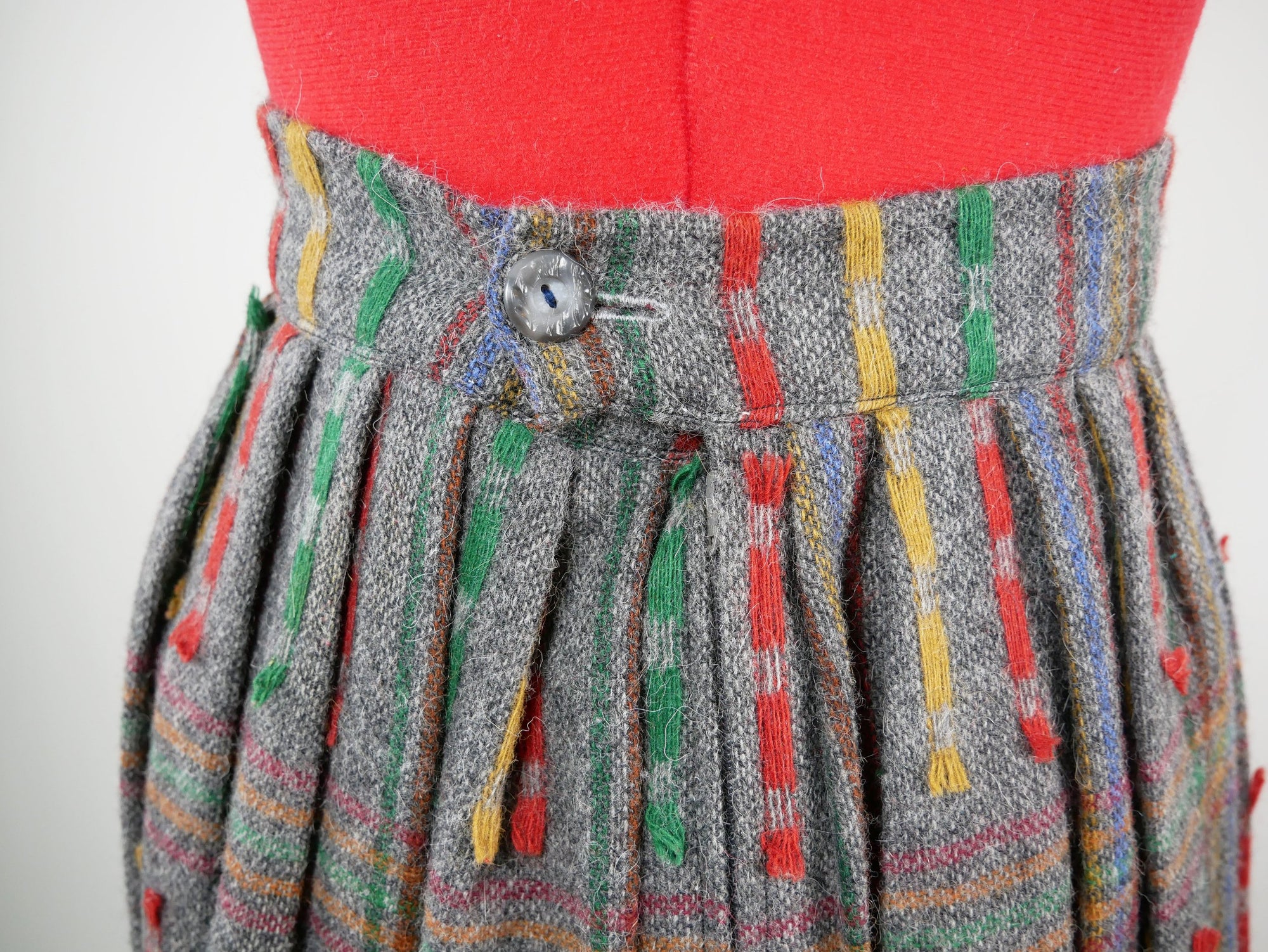 Raw Thread Wool Skirt