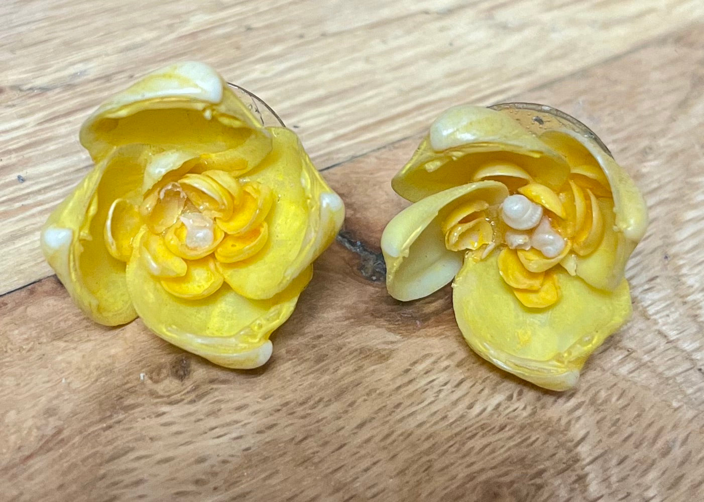 50s Seashell Earrings