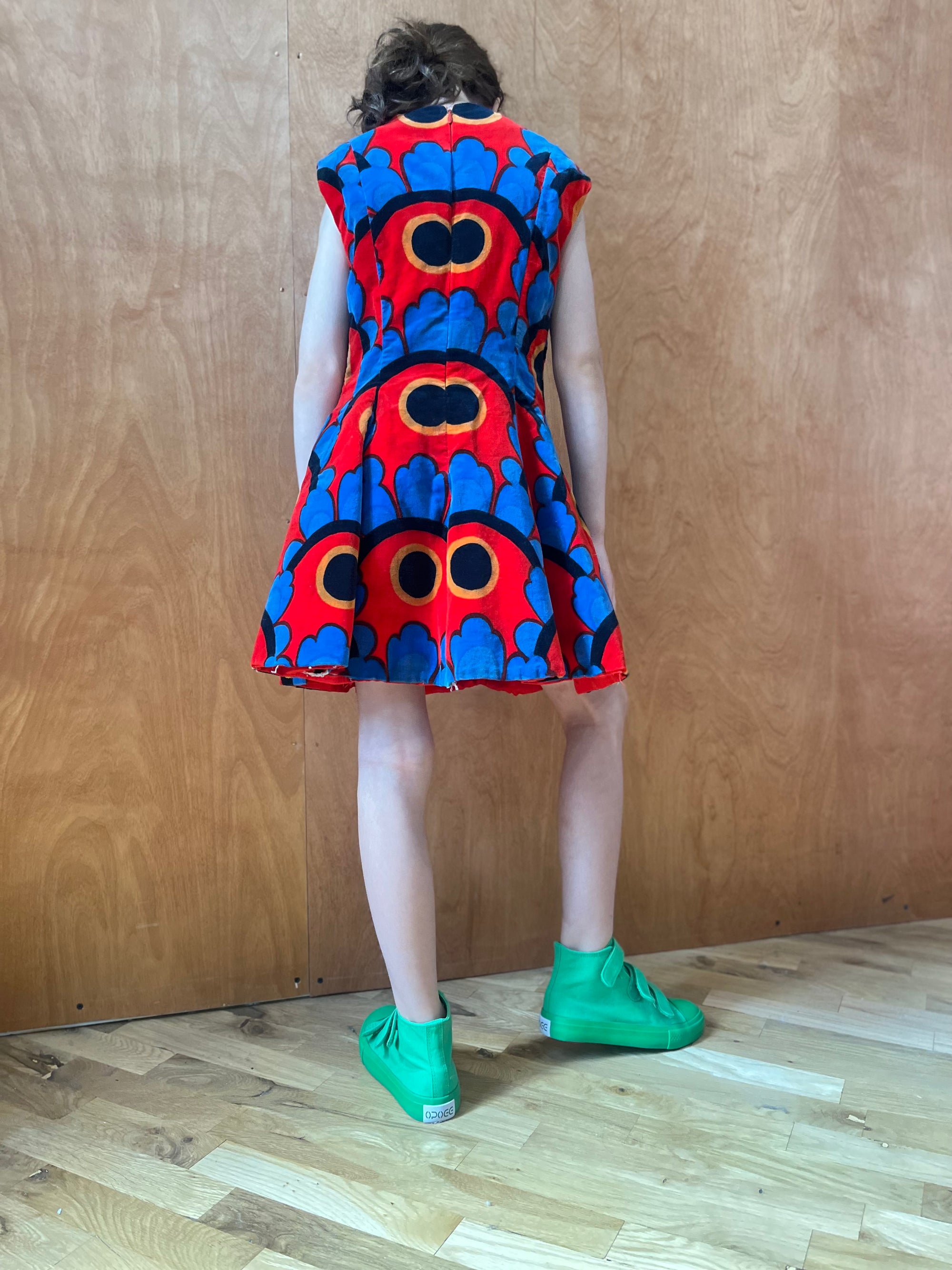 (Kids) Vintage 60s Velvet Sleeveless Dress