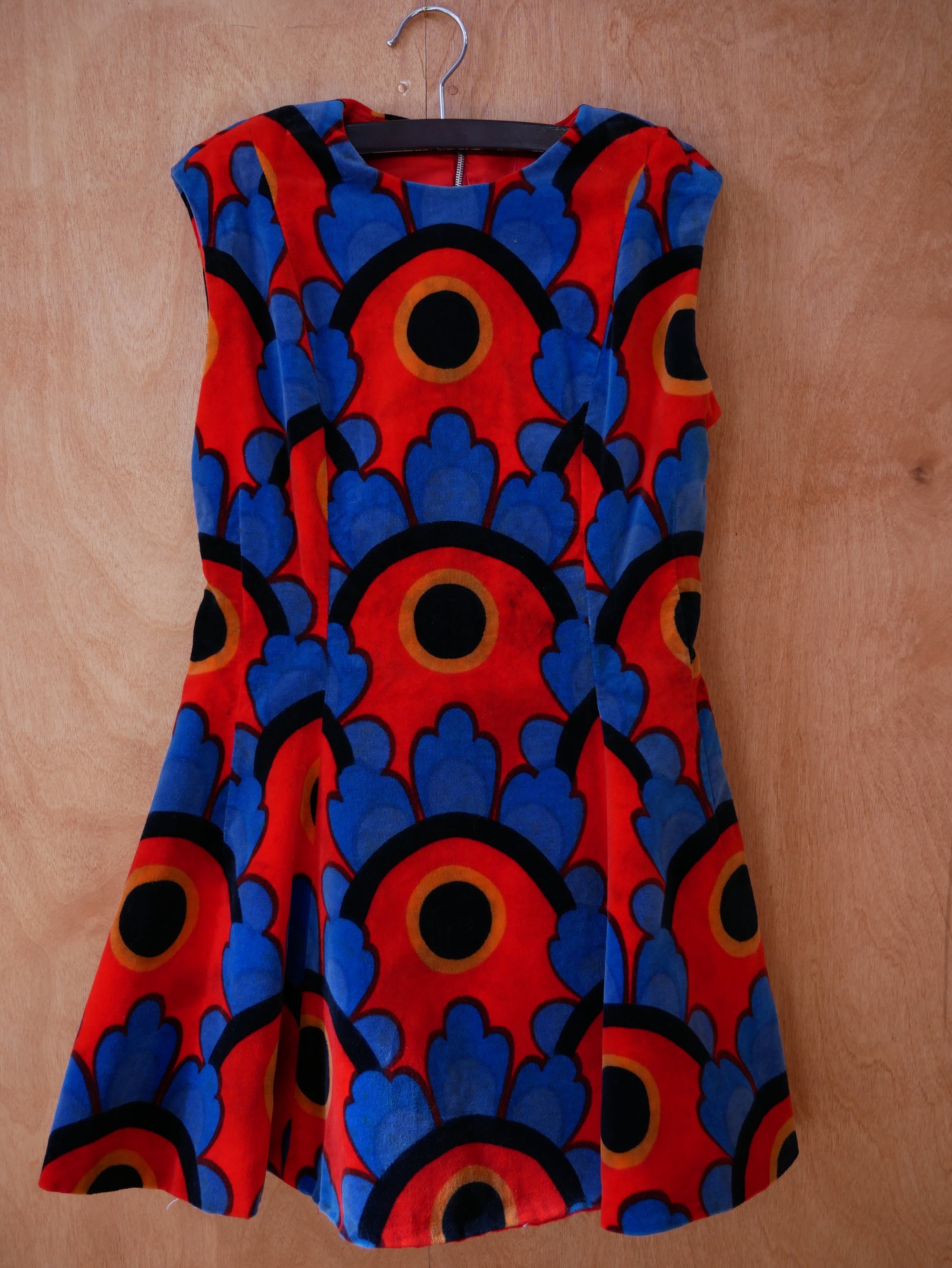 (Kids) Vintage 60s Velvet Sleeveless Dress